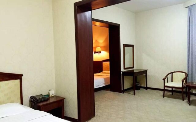 Manzhouli Crown Inn
