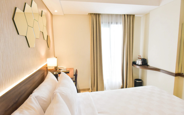 Golden Tulip Essential Tangerang