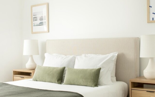 O'Neill Buyout by AvantStay | Sleeps 18! Modern Beach Getaway | Newly Renovated!