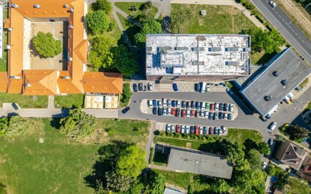 Apartmany a Studia Zamecky park