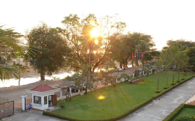 Mekong Sunshine Hotel