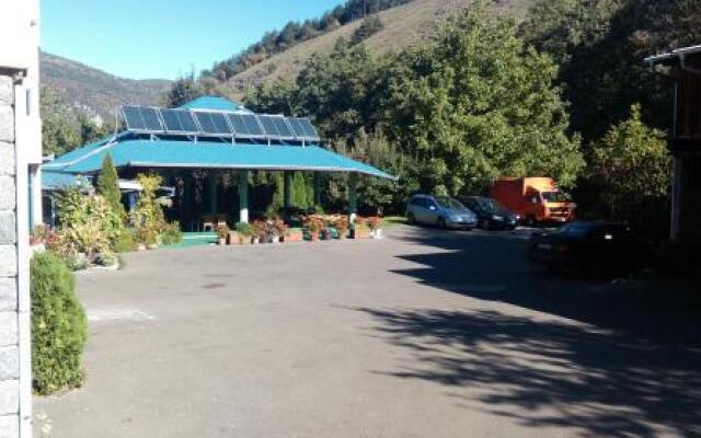 Bed & Breakfast Karavan