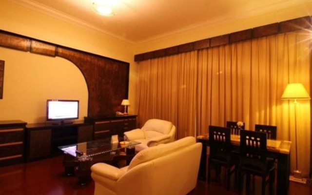 Golden View Hotel