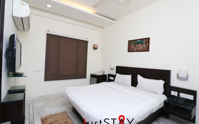 Juststay Mumtaz Mahal