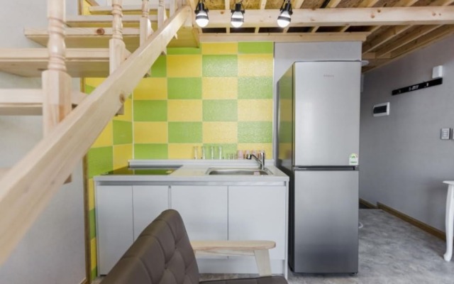 Yeosu Feeling Pension