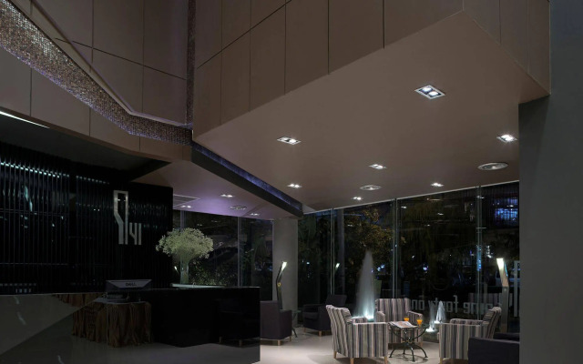 Nine Forty One Hotel