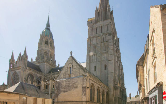 Beautiful apartment in the historic center of Bayeux