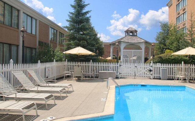 Ethan Allen Hotel