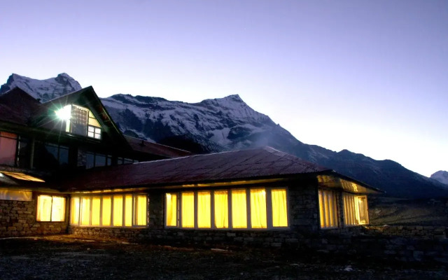 Yeti Mountain Home Kongde