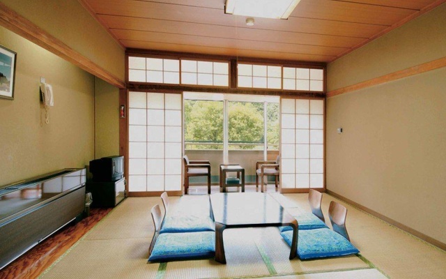 Friendship Heights Yoshimi – Guest Rooms – Yoshimi