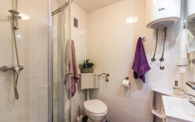 Beautiful Home in Medulin With Wifi and 4 Bedrooms