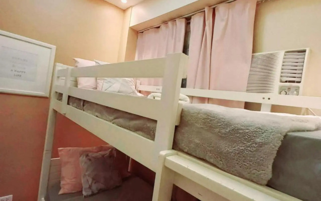 SMDC Trees Residences Tower 1 - 2BR Newly Renovated Staycation