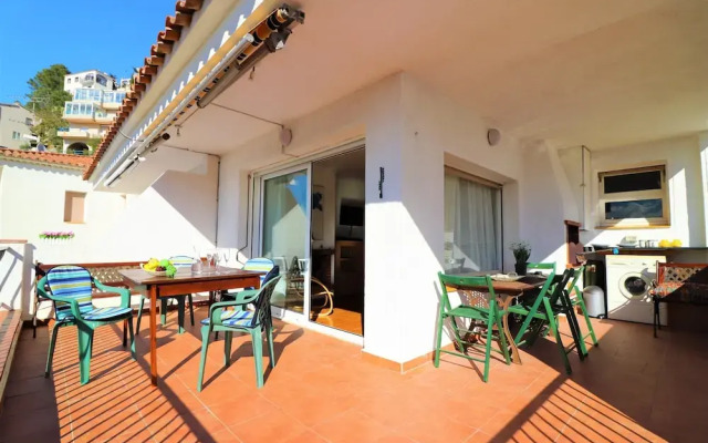 Apartment in Roses Near Beach