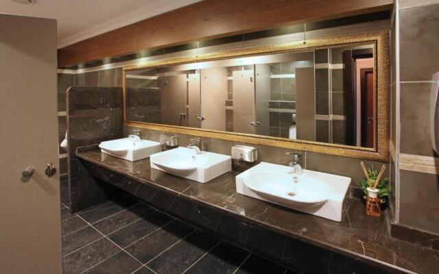 Arya Hotel Business Deluxe