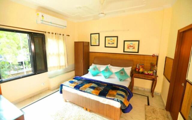 Bhambri House Hotel