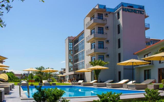 Magnetic Resort Ureki