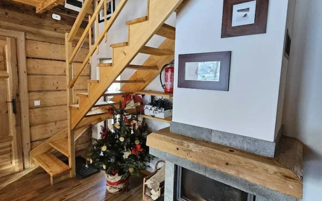Mountain Shelter CH41