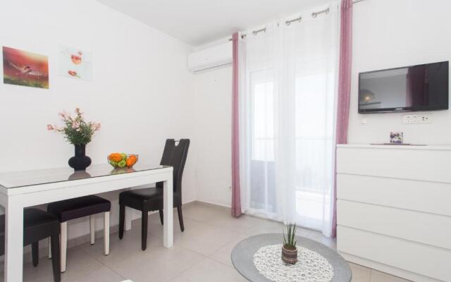 Apartments Bandić - 30 meters to the beach