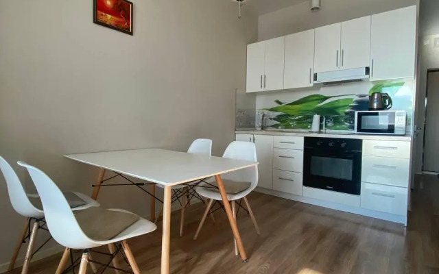 Li Apartments on Ovrazhnaya street 47A