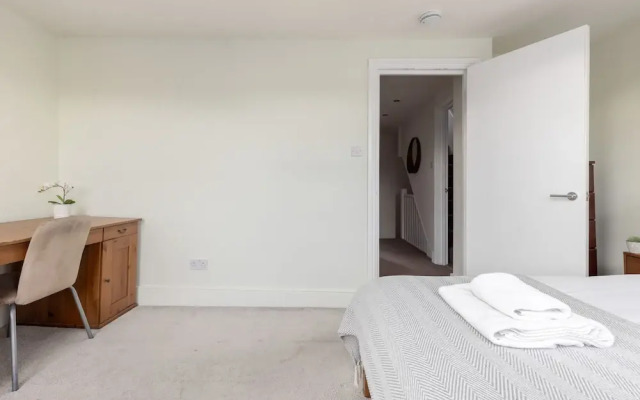 Luxurious Apartment in Wandsworth