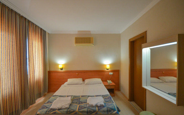 Select Apart Hotel