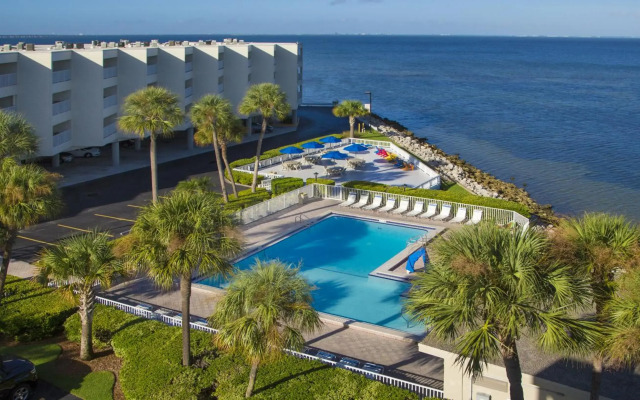 Sailport Waterfront Suites