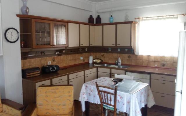 2 Bedrooms Plus