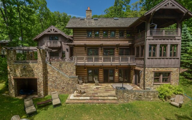 Peaceful Paradise House