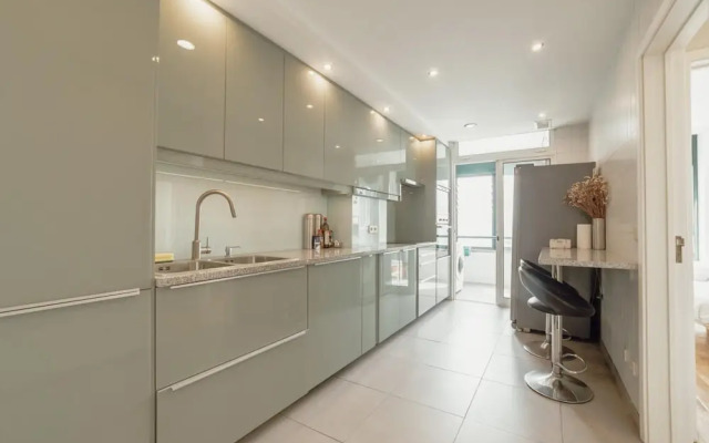 Downtown Grand Tower View by Vacationy