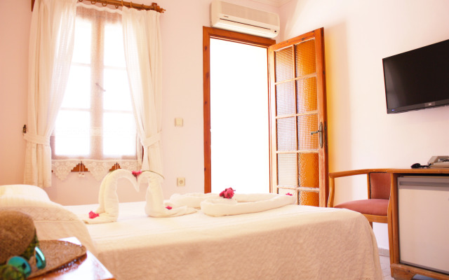 Toloman Hotel Bitez Beach