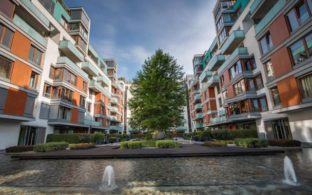Luxury Center APT Garage Parking by Michal&Friends