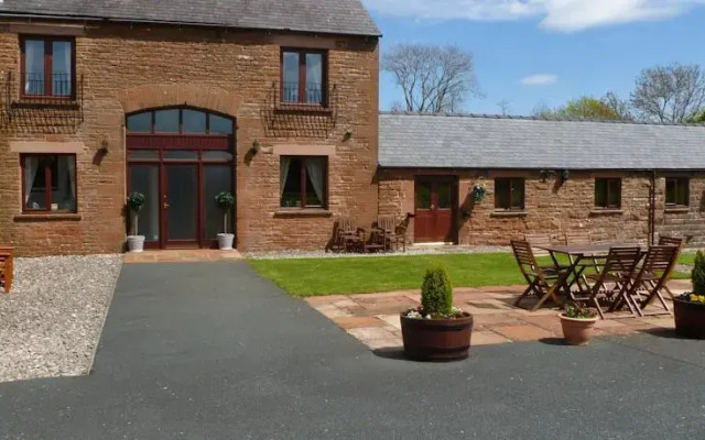 THE GINNEY Country Guest House