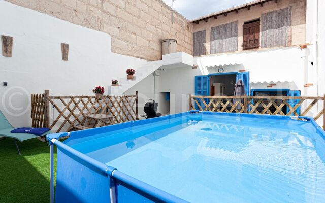 Casa de verano con piscina en el puerto