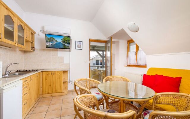 Apartment Cate Balatonmariafurdo