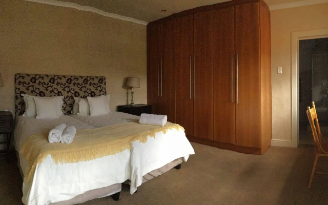 On the Cliff Guest House