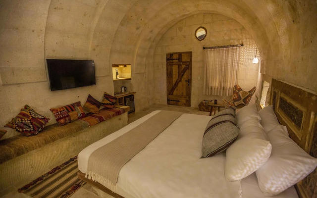 Doda Artisanal Cave Hotel +14