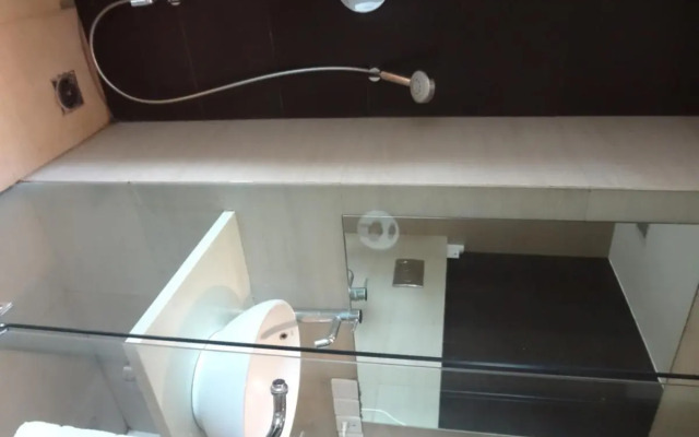 Ramee Grand Hotel and Spa, Pune