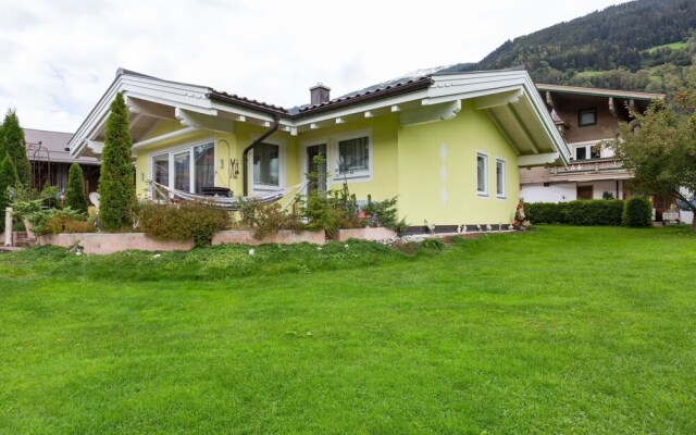Spacious Apartment in Salzburg near Ski Area