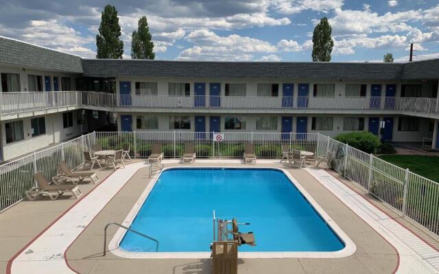 Motel 6 Flagstaff, AZ - Butler