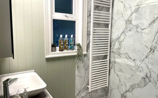 Seaside-scarborough-wifi-parking-petsok-sleeps-7/8