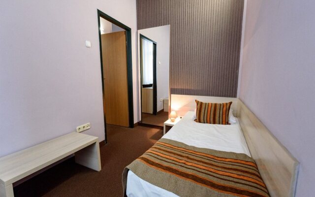 Star City Hotel