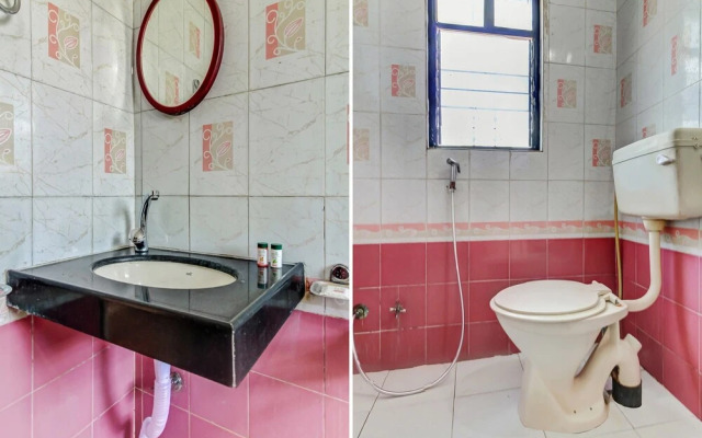 OYO 40635 Hotel Shloka