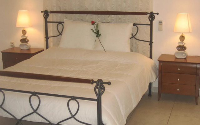 Mythos- Platanias- Hotel -Apts