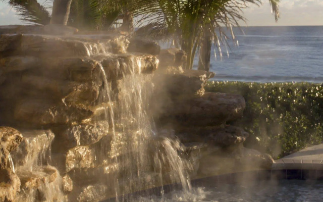 Delray Sands Resort