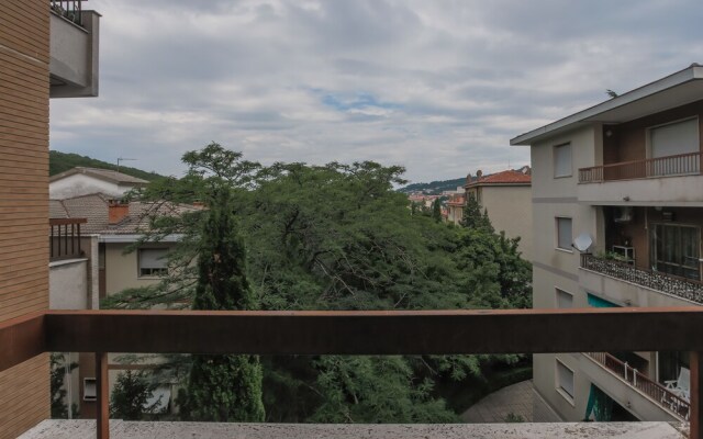 Antoni 8 The House of Novel