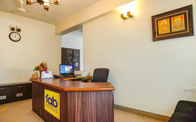 FabHotel Home Tree Service Apartment