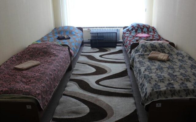 Guris Hotel - Hostel