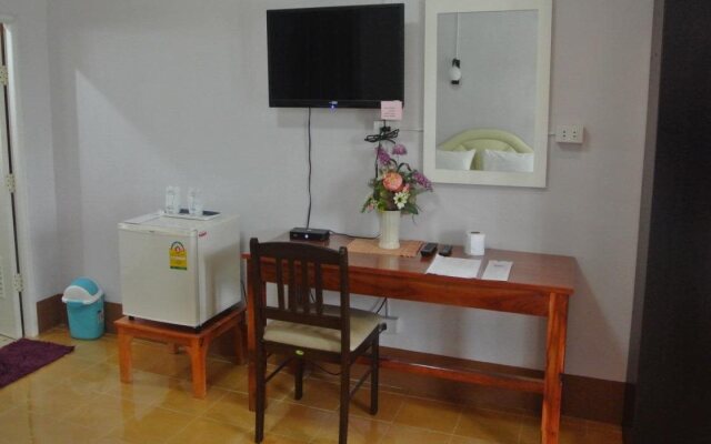 Baan Suan Karn Resort