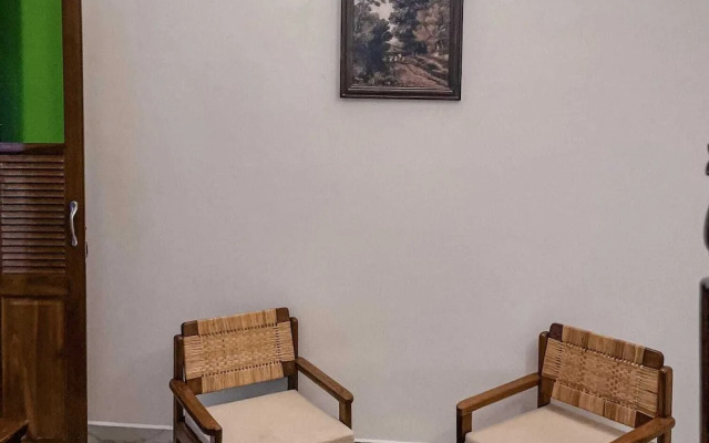 Bel Abri Colonial Living