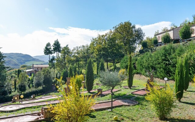 Valley-view Holiday Home in Montelparo With Pool & Garden
